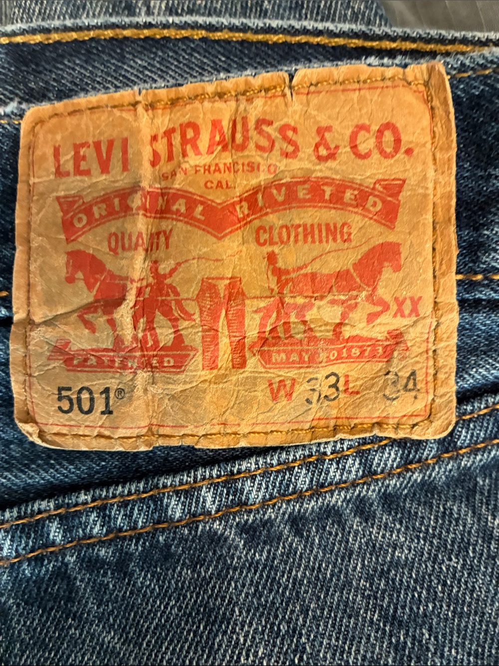 Levi's 501 Straight-Leg Men's Jeans in Indigo Blue